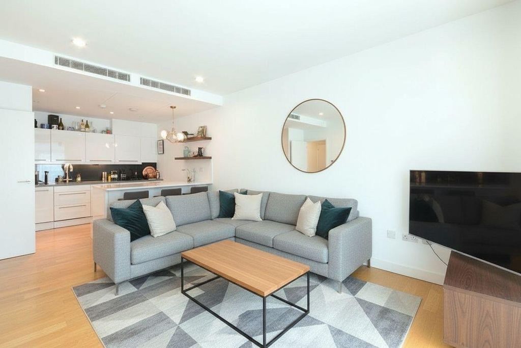 Property photo 1 of 6 Living Room