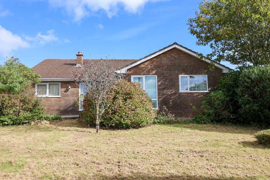 Property photo 1 of 25