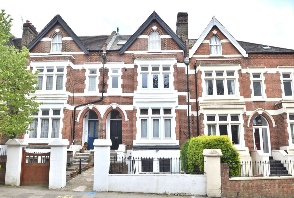 Property photo 1 of 10