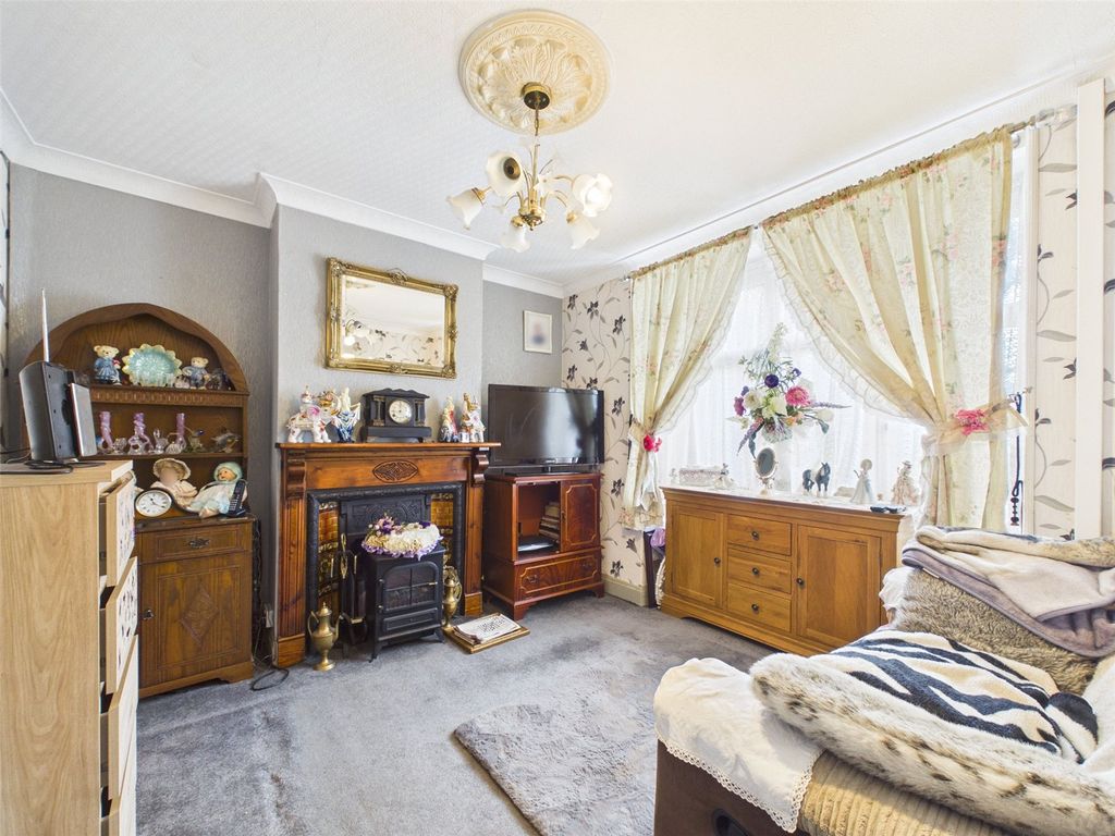 Property photo 3 of 14 Picture No. 10