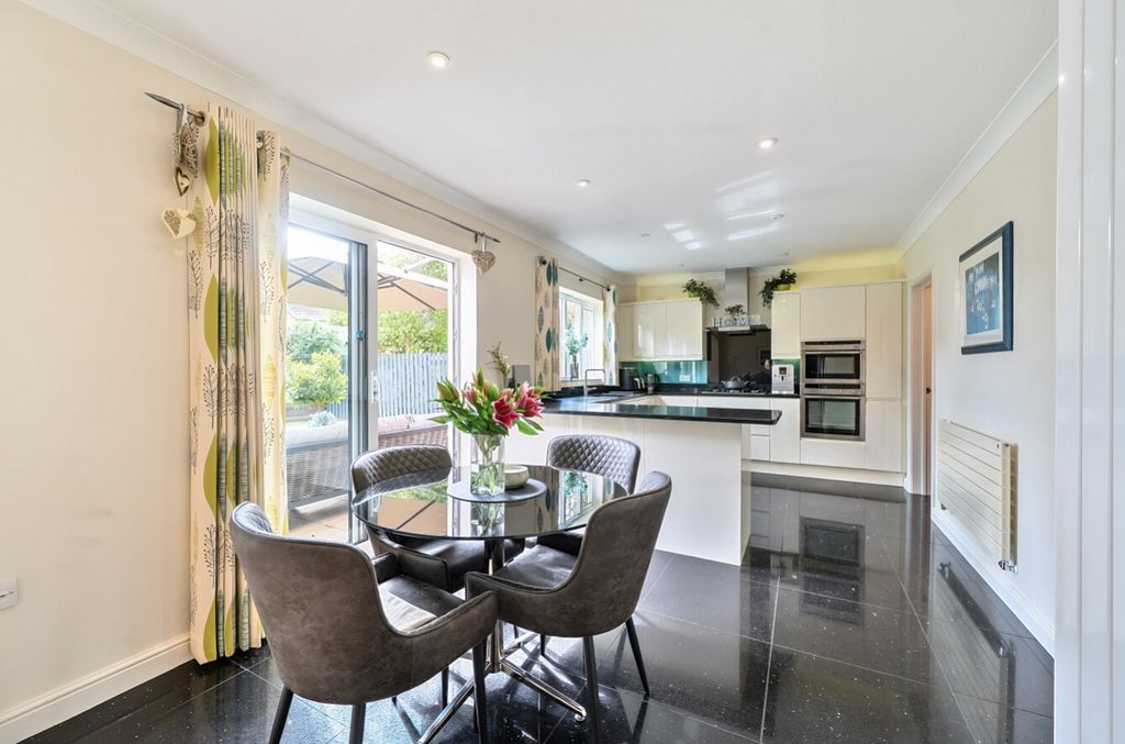 Property photo 3 of 24 1281284 (12)