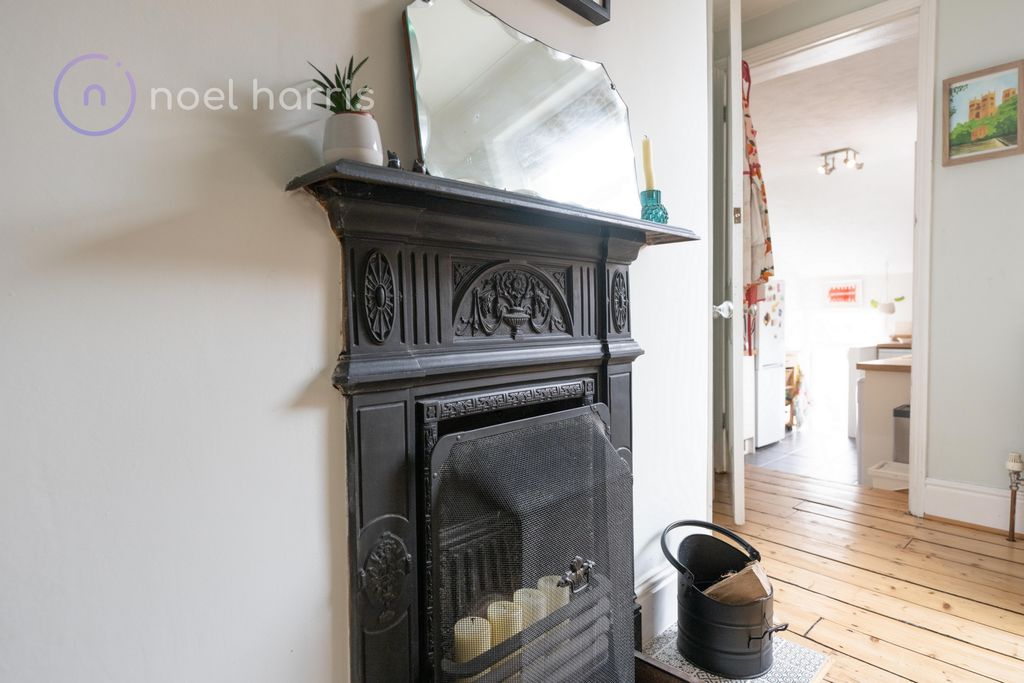 Property photo 3 of 21 Photo 2