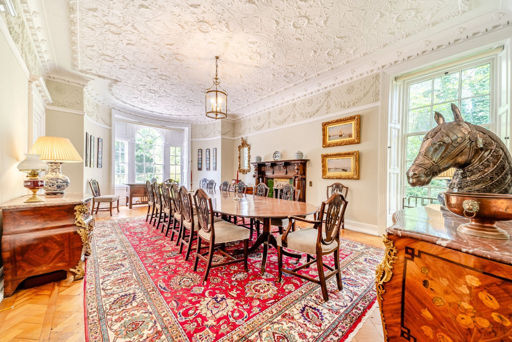 Property photo 2 of 21 Dining Room
