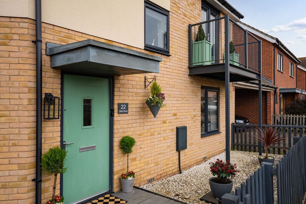 Property photo 3 of 21