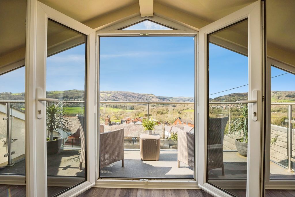 Additional image 14 of 5 bed bungalow for saleTan Y Graig, Cefn Mawr, Wrexham, Wrecsam LL14