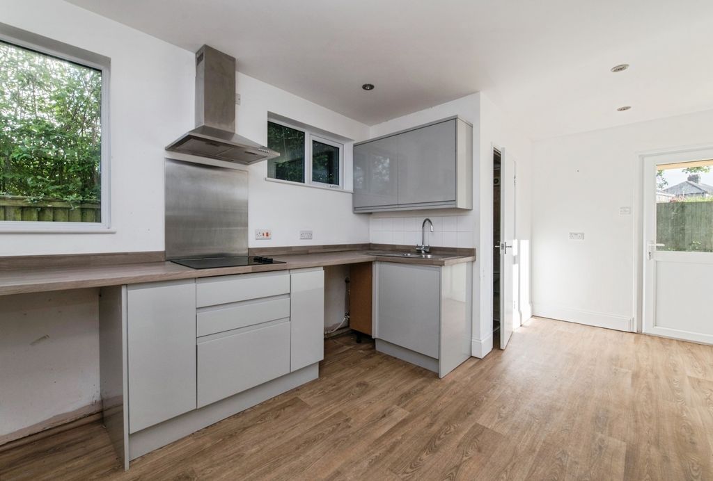 Additional image 6 of 3 bed detached house for saleExeter Road, Honiton, Devon EX14