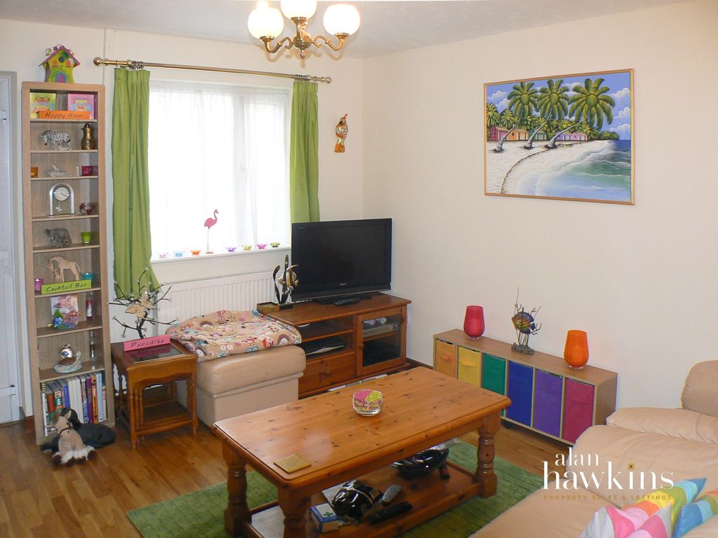 Property photo 3 of 5 P1090253-2