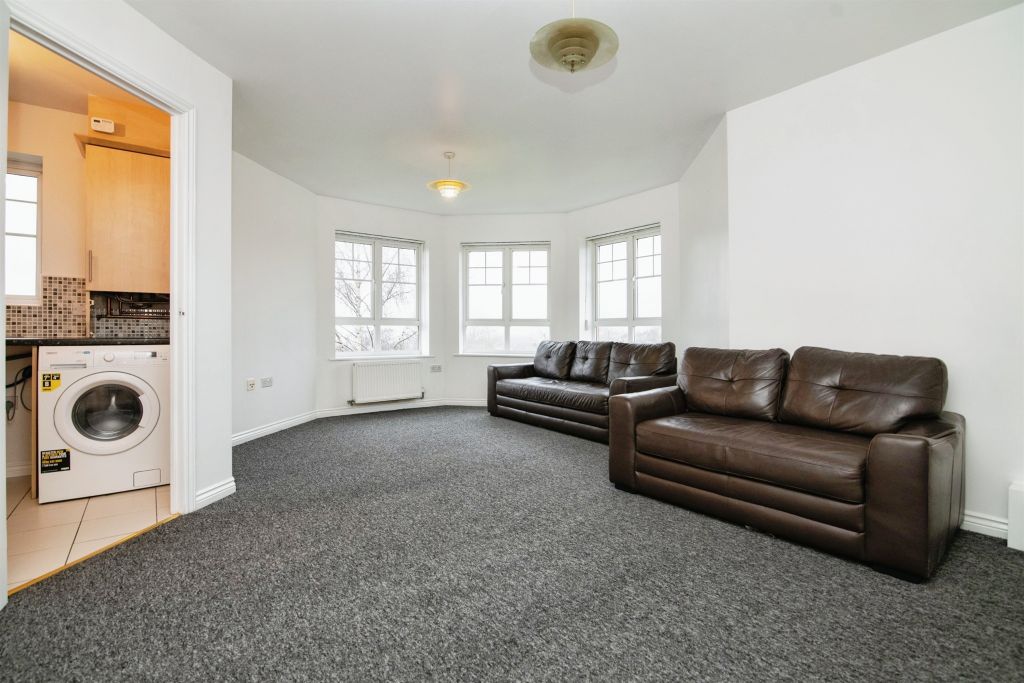 Property photo 2 of 12