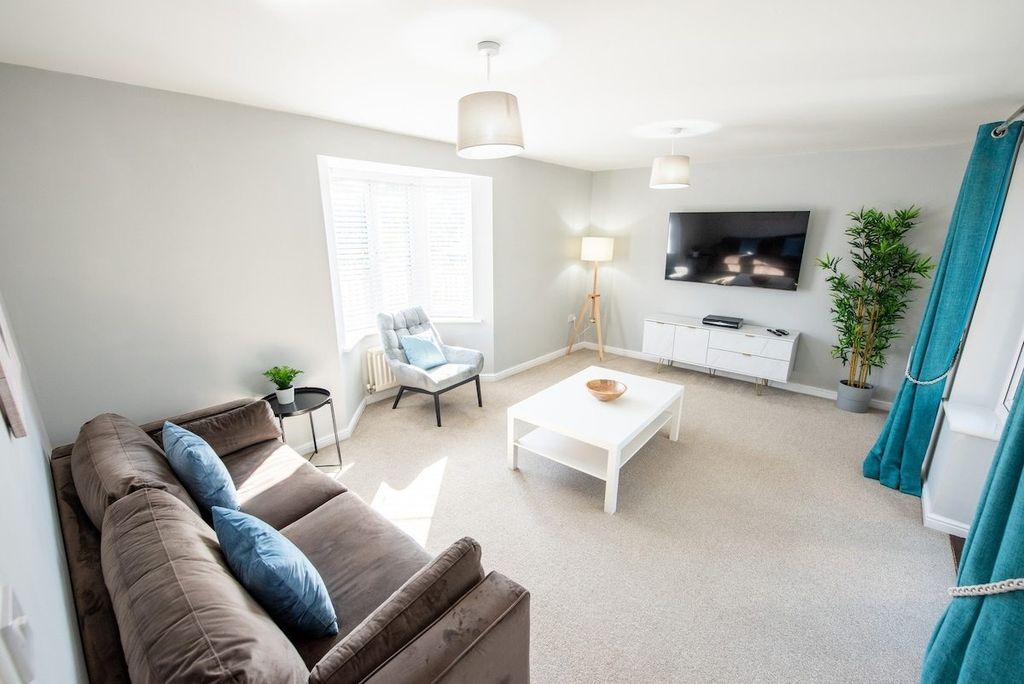 Property photo 2 of 16 Gallery