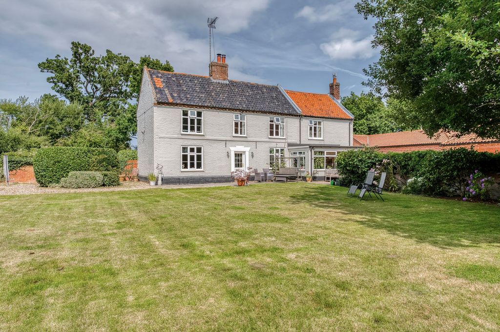 Property photo 1 of 30