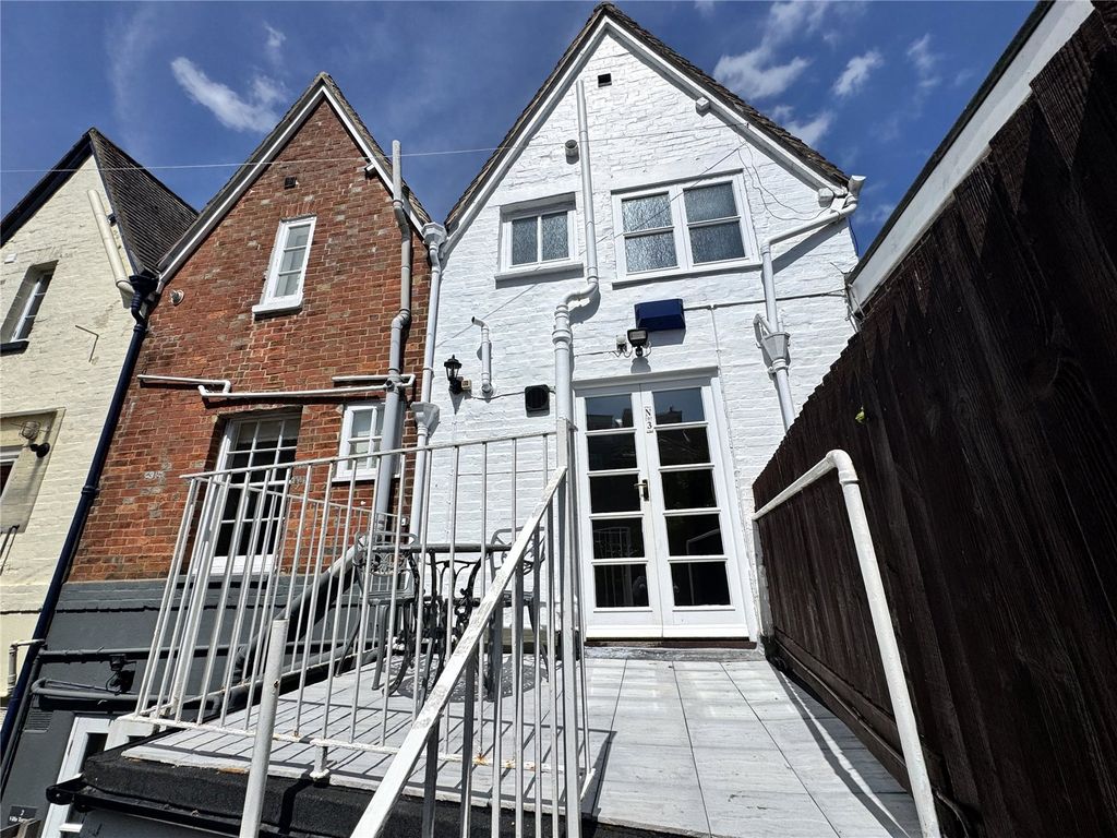 Property photo 3 of 12 Picture No. 17