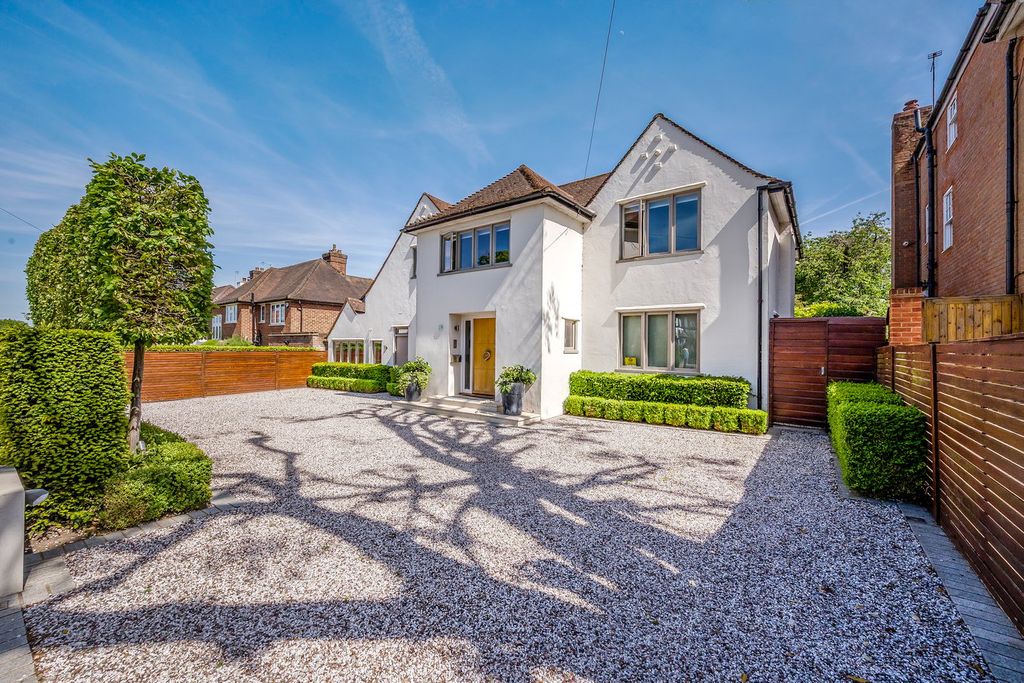 Property photo 1 of 16