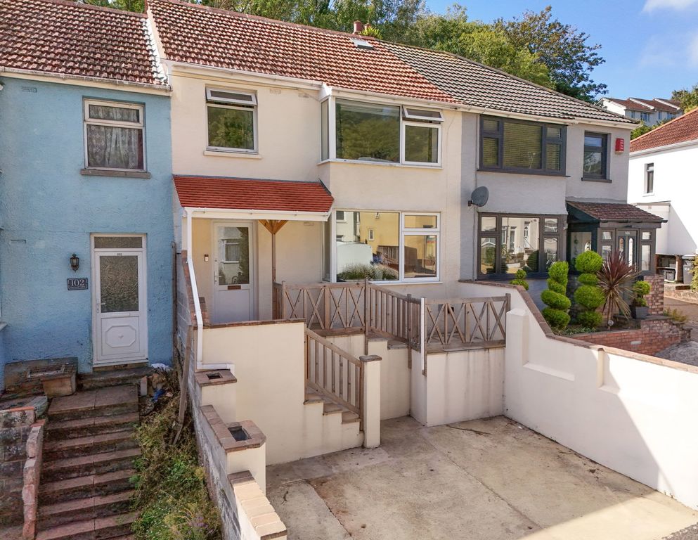 Property photo 1 of 27