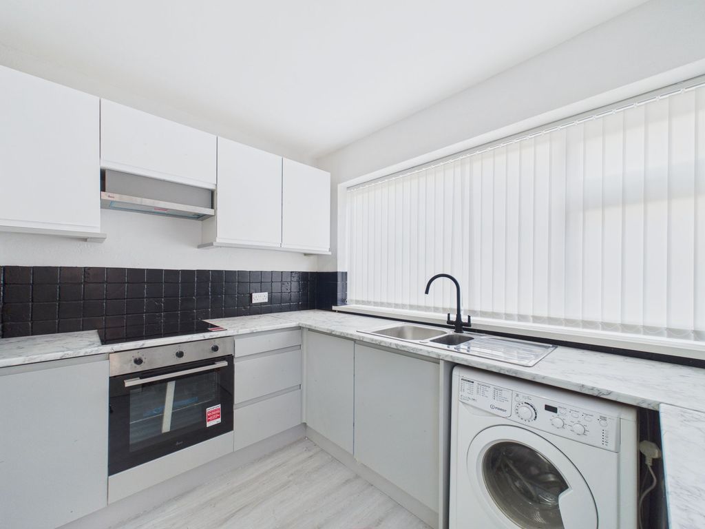 Property photo 2 of 30