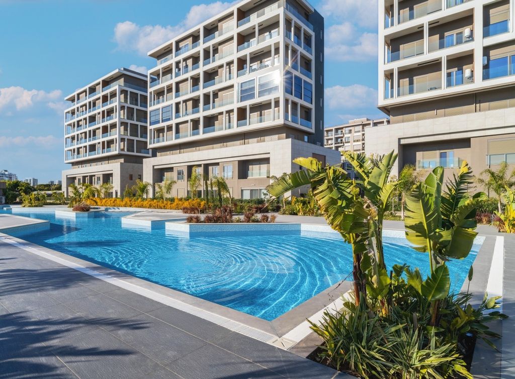 Property photo 1 of 18 Brand-New Antalya Apartments For Sale In Altintas - Main View Of The Luxury Complex