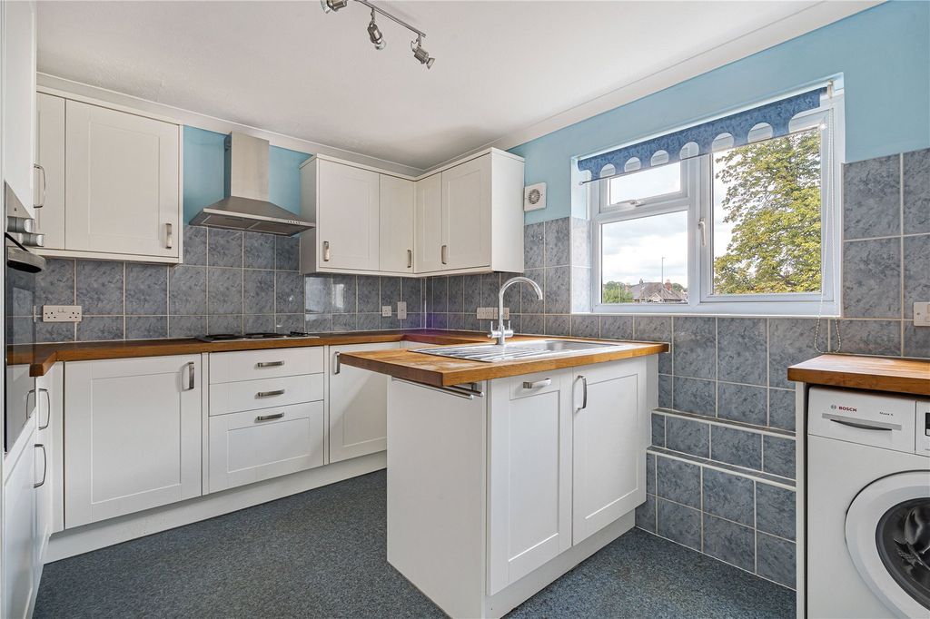 Property photo 2 of 14 Kitchen