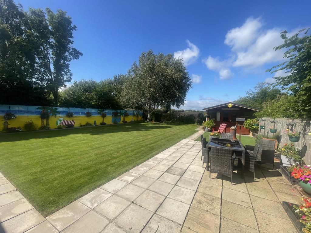 Property photo 2 of 9 Garden View