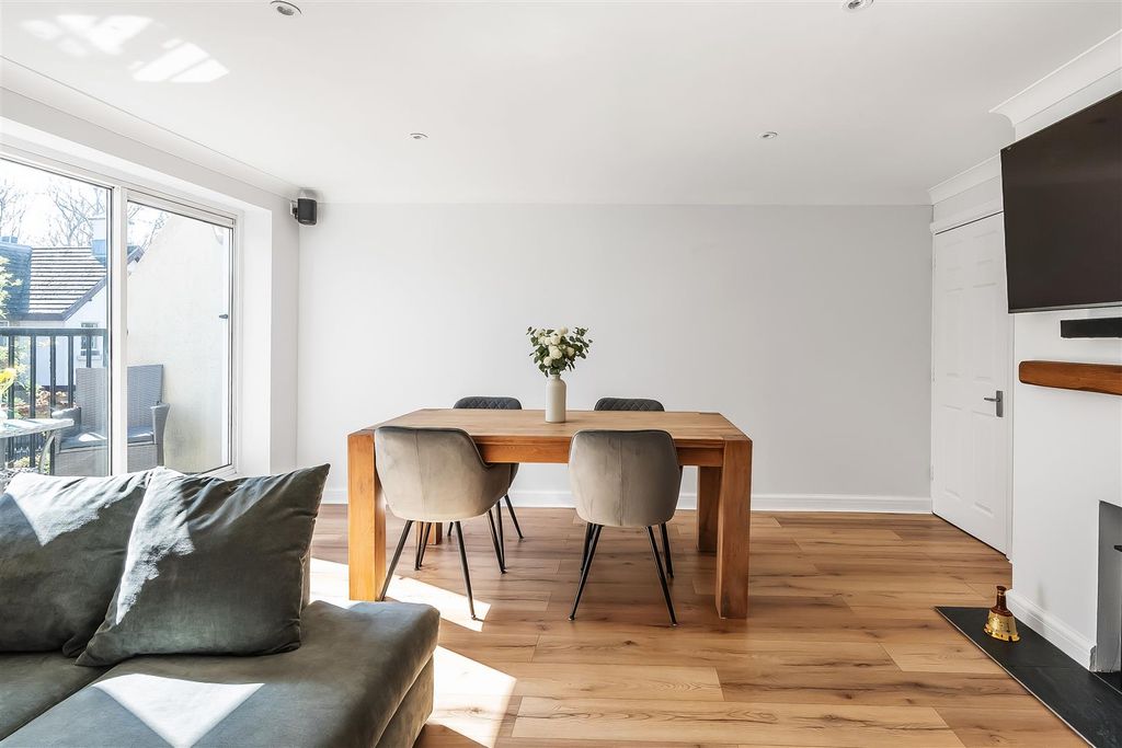 Additional image 11 of 2 bed maisonette for saleCrowhurst Mead, Godstone RH9