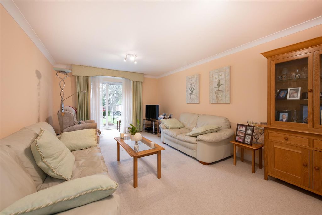 Property photo 3 of 14 Odette 6.Jpg