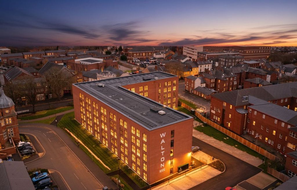 Property photo 1 of 21