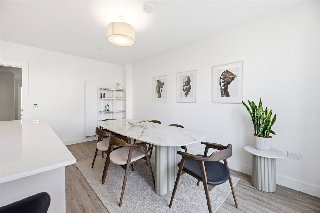 Property photo 3 of 15 Kitchen