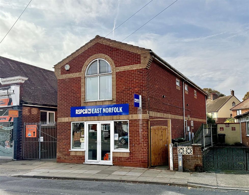 Property photo 1 of 3