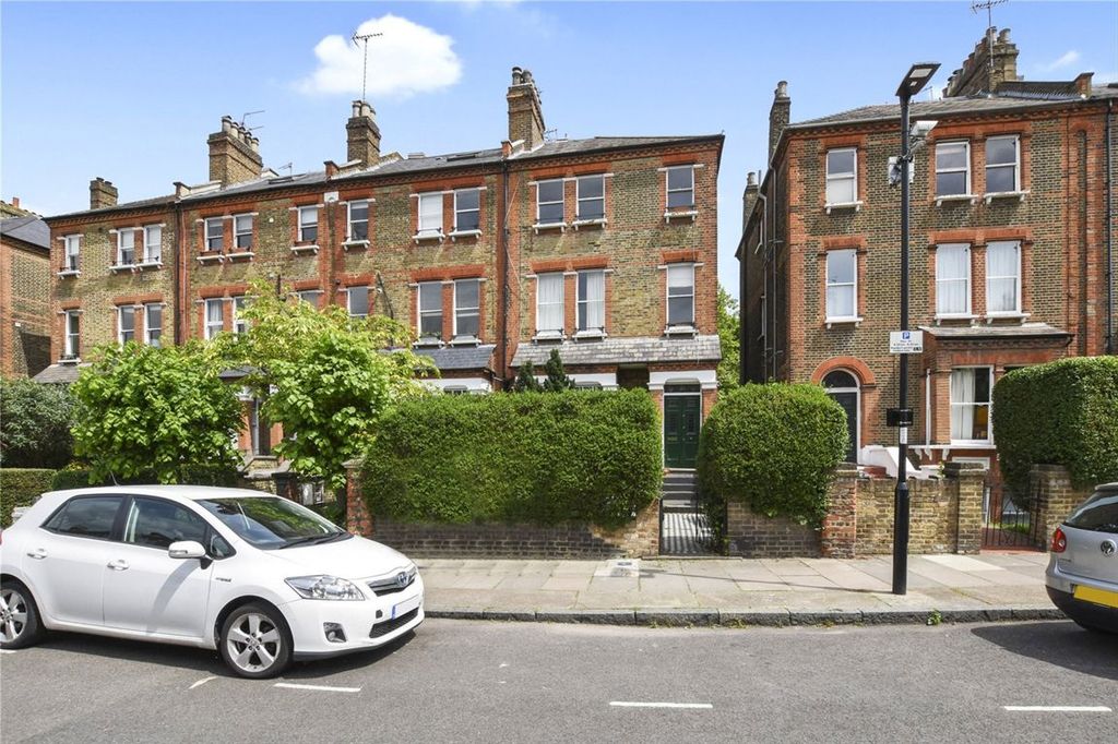 Property photo 1 of 6