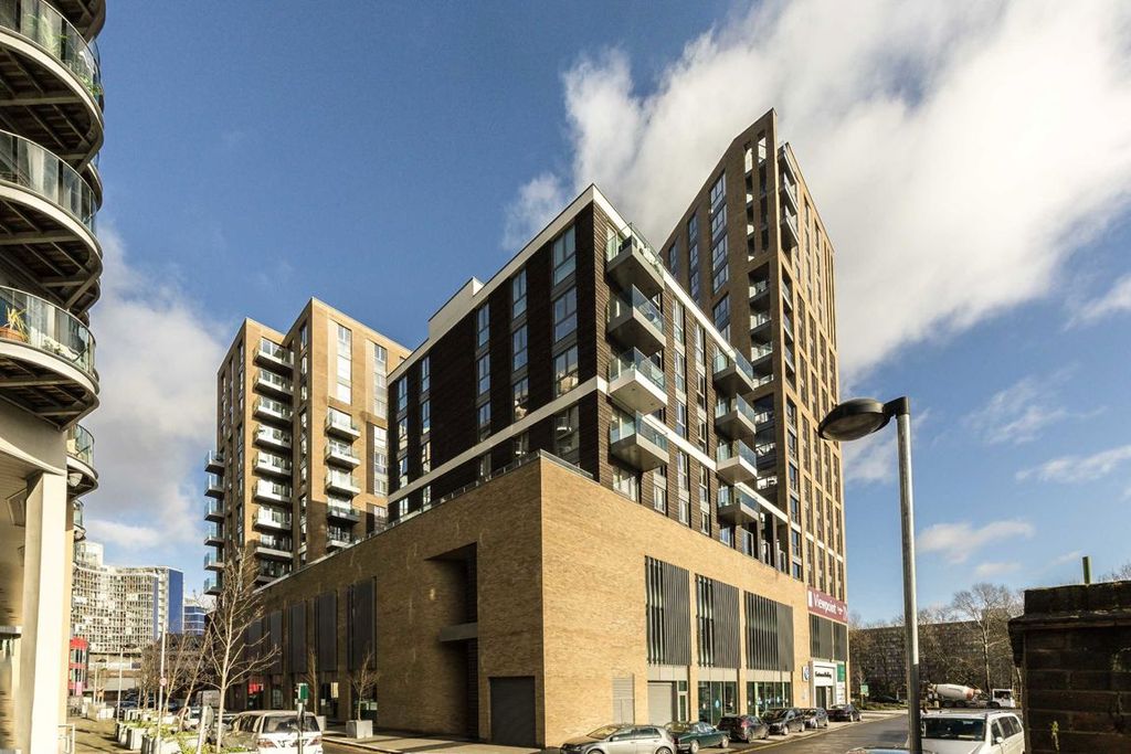 Property photo 1 of 8