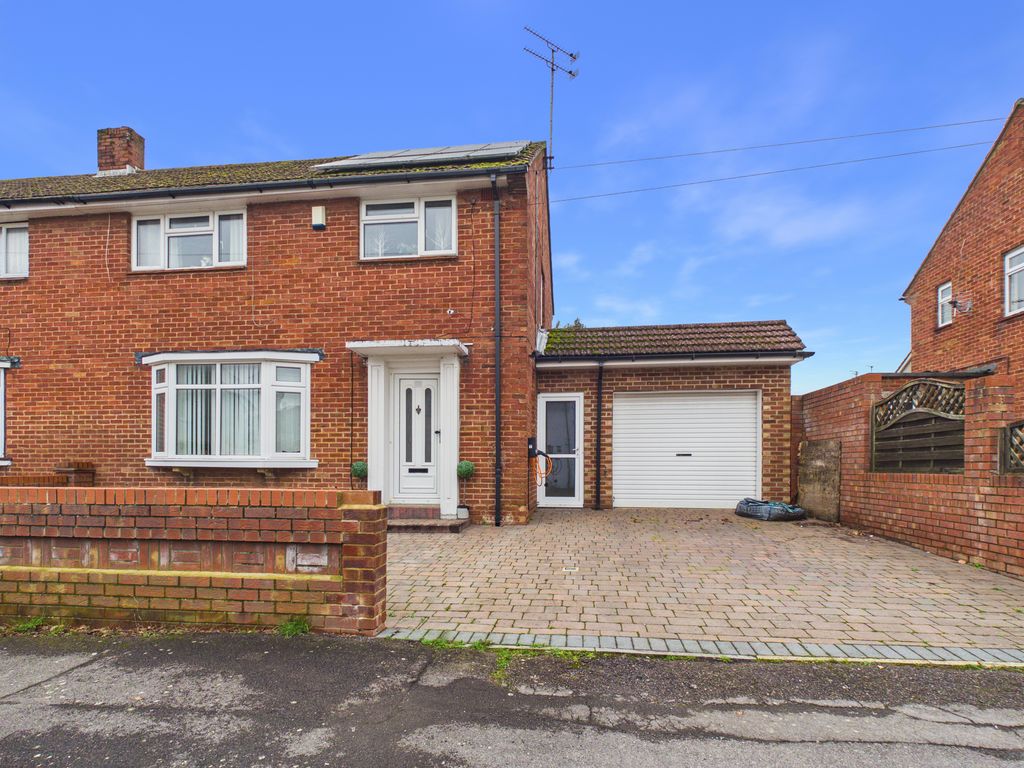 Property photo 1 of 44 Cam05068G0-Pr0067-Still006