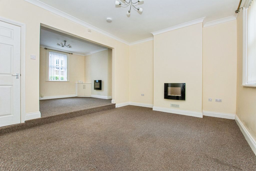 Property photo 3 of 9 Living Room