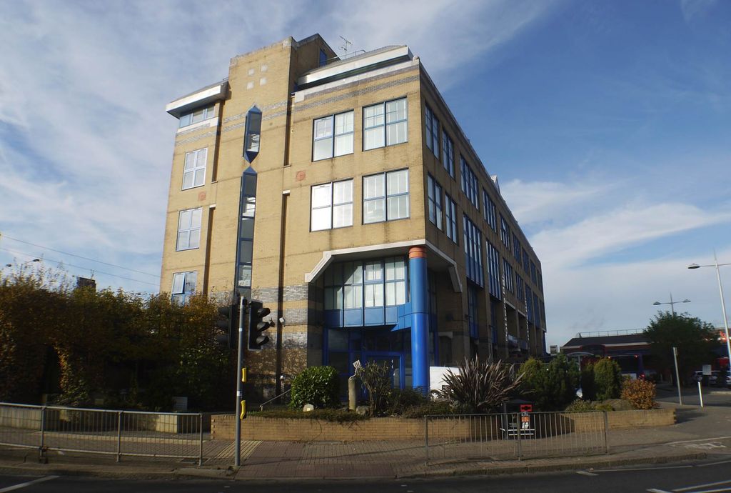 Property photo 1 of 7