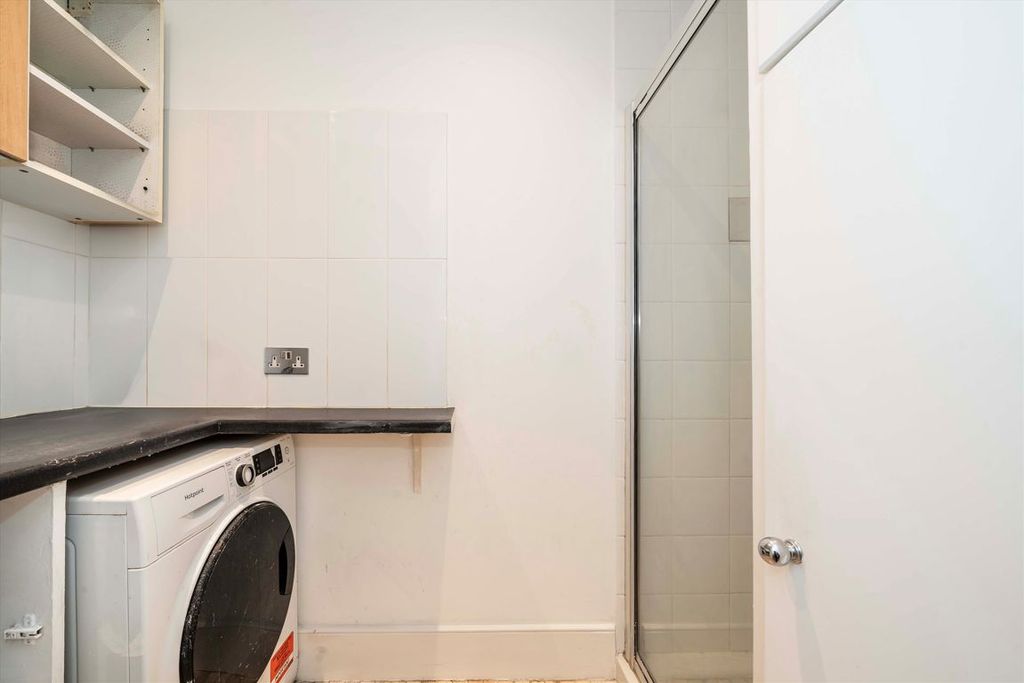 Property photo 3 of 3