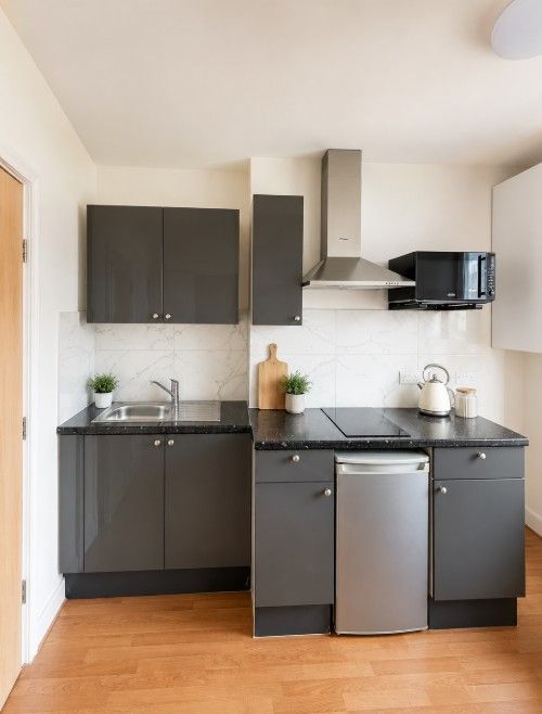 Property photo 1 of 3