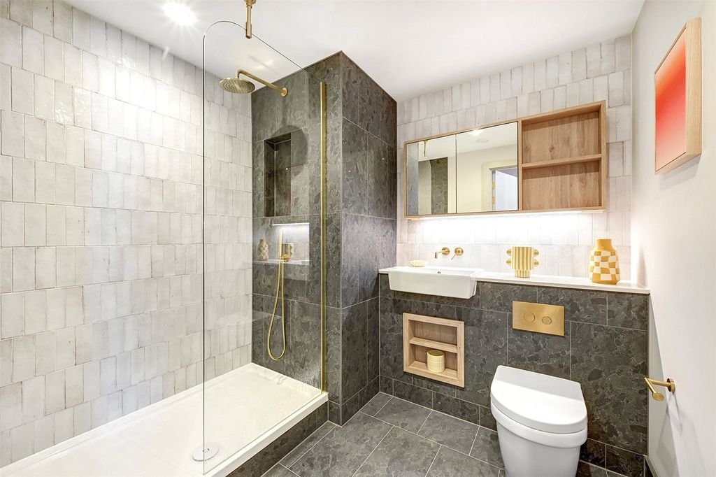 Property photo 3 of 16 Picture No. 13