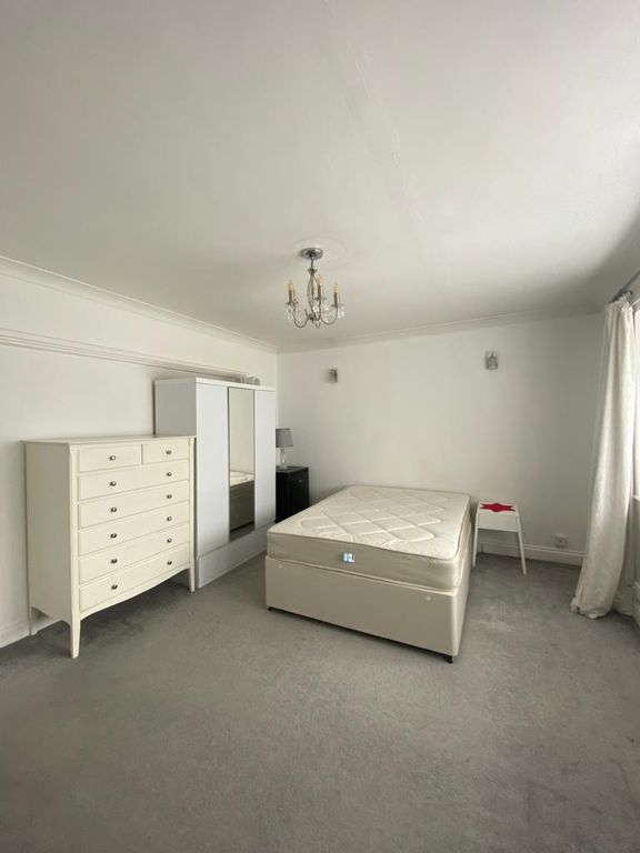 Property photo 1 of 4