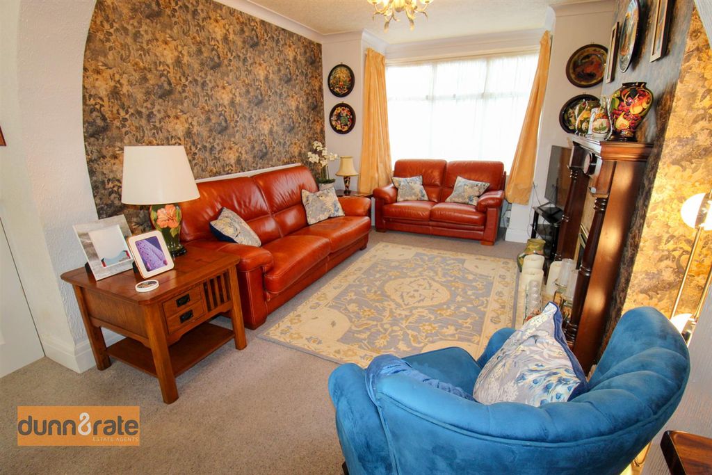 Property photo 2 of 18 Img_9339.Jpg