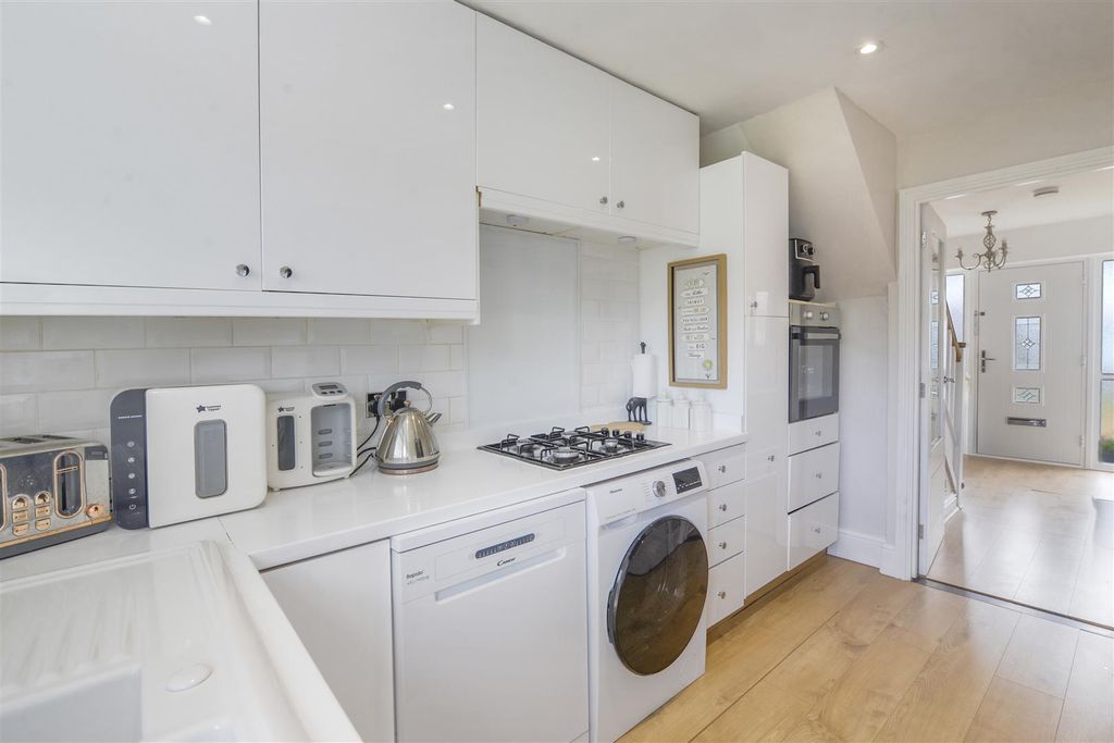 Property photo 3 of 19 26Allington05.Jpg