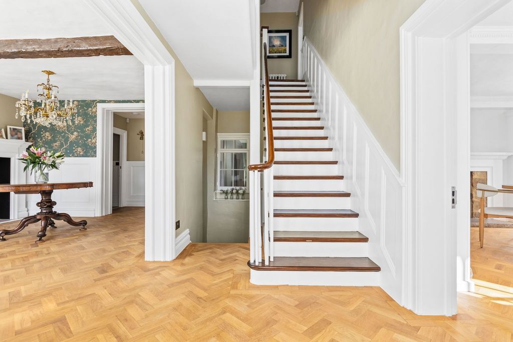 Additional image 3 of 8 bed detached house for saleLondon Road, Hitchin SG4
