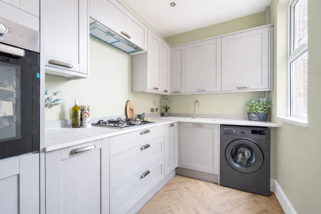 Property photo 3 of 18 Best Estate Agent In Sheffield