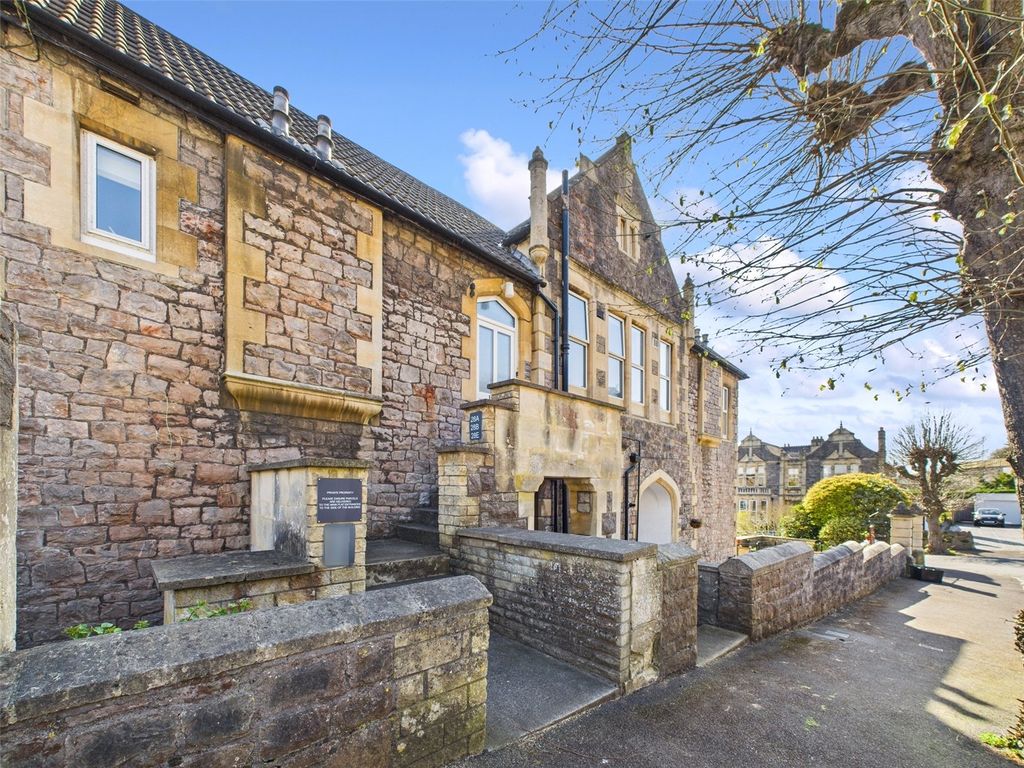 Property photo 1 of 9 Picture No. 43