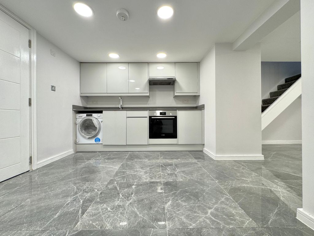 Property photo 1 of 26