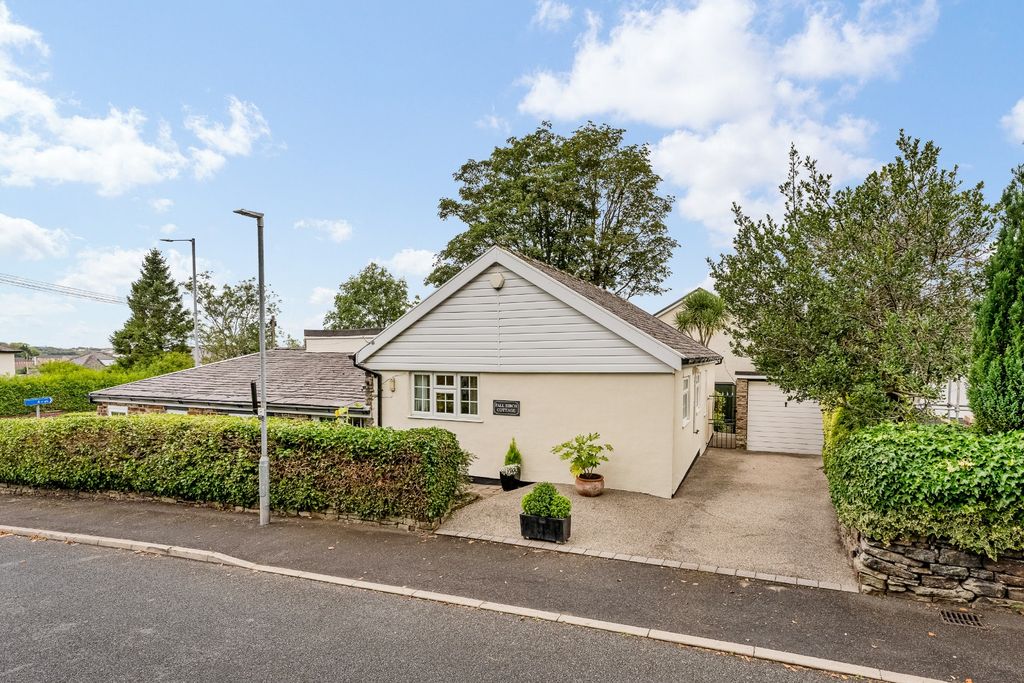 Property photo 1 of 72 4425571