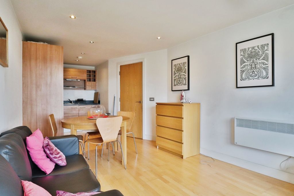 Property photo 1 of 11 Living Area