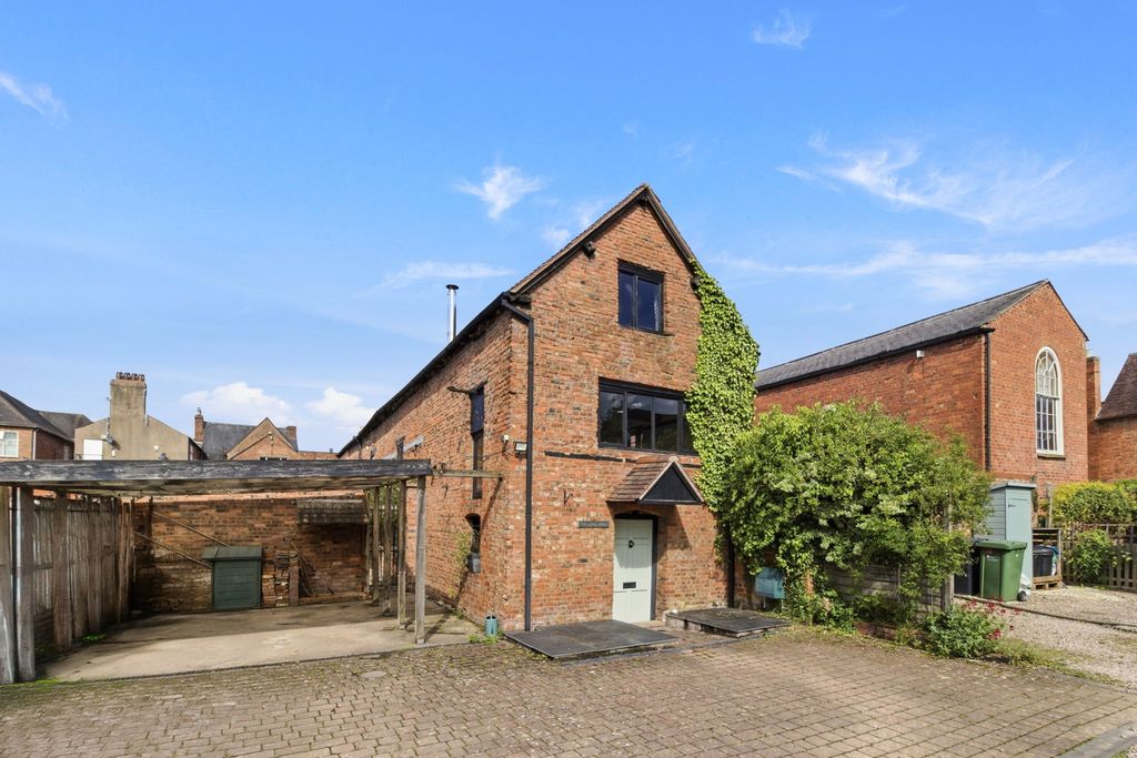 Property photo 1 of 24