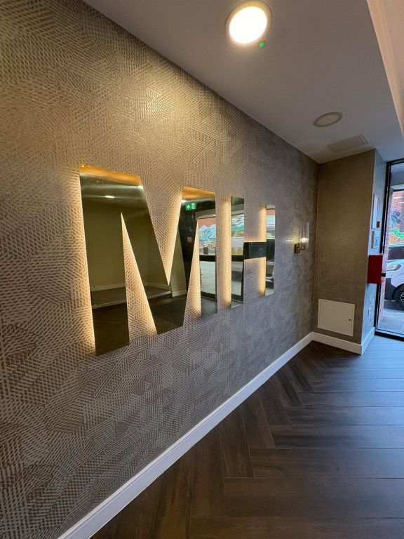 Property photo 1 of 5