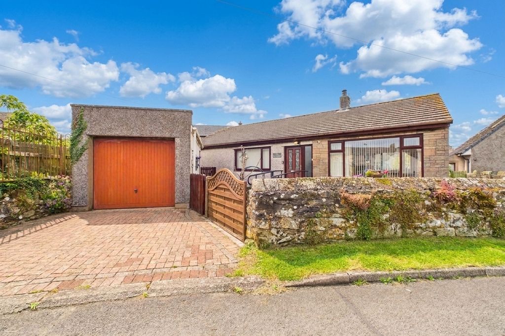 Property photo 1 of 21