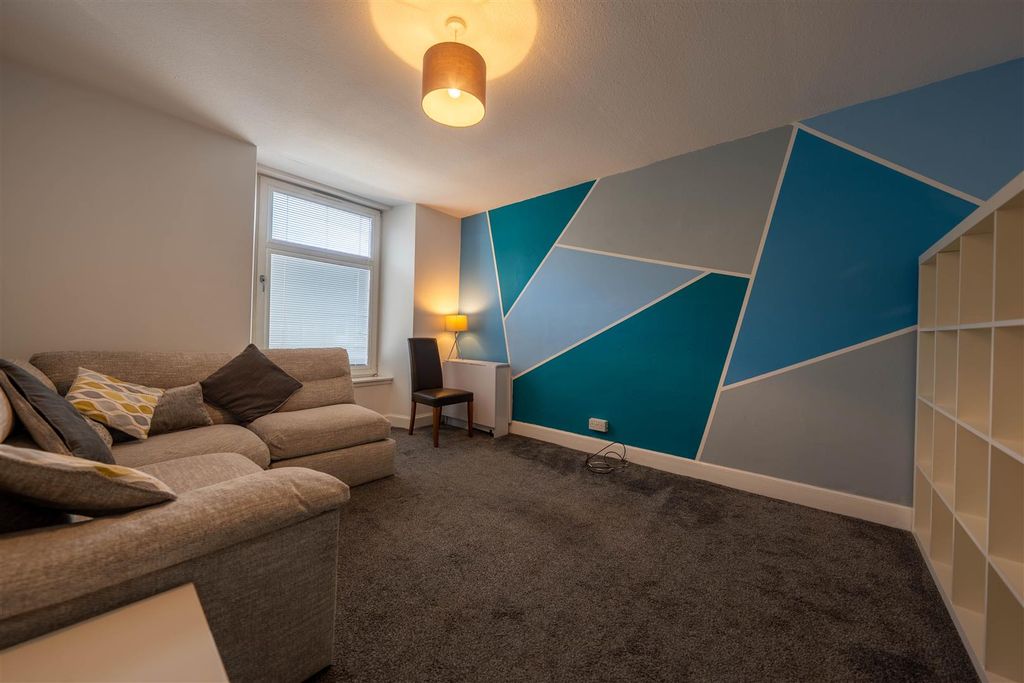 Property photo 2 of 13 Dsc02499-Hdr.Jpg