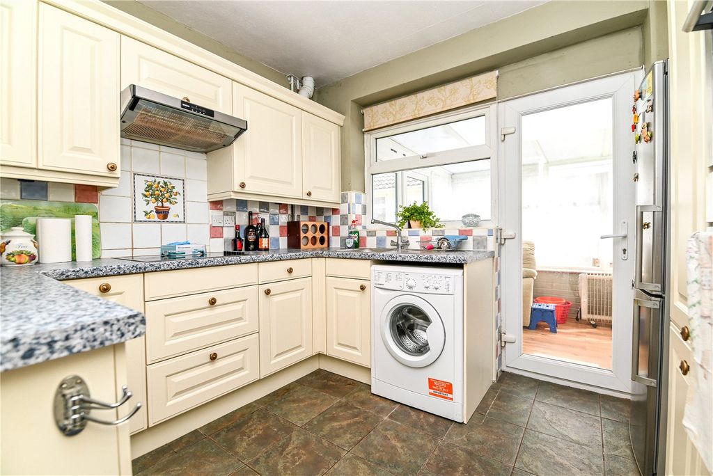 Property photo 2 of 16 Picture No. 04