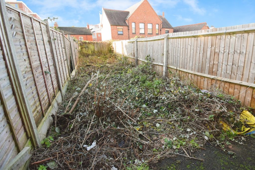 Property photo 2 of 8 Rear Garden