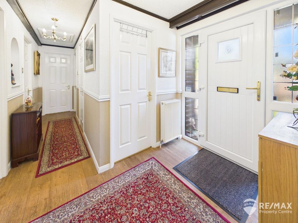 Property photo 2 of 22 Entrance Hall.Jpg